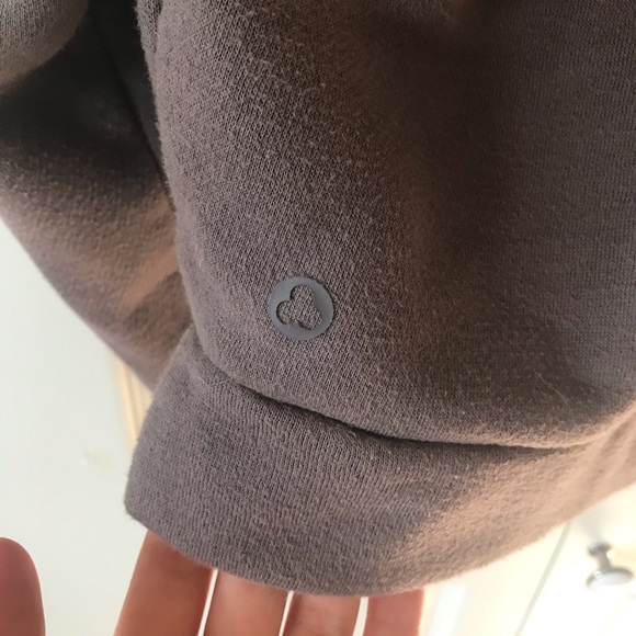 Gray/purple activewear sweatshirt - Picture 3 of 6